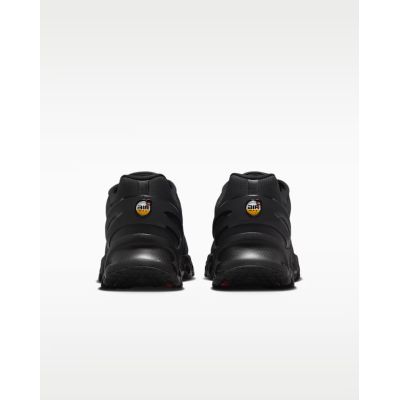 6. Buty Nike AIR MAX DN8 (FQ7860-002)