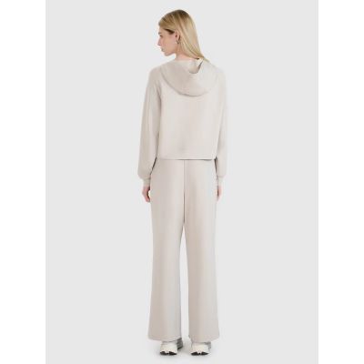 3. Spodnie damskie dresowe z modalem z szerokimi nogawkami 4F 4FWSS25TTROF1011-83S