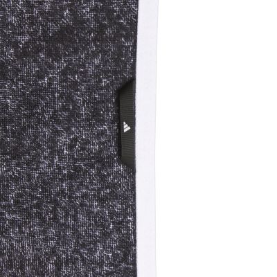 2. Ręcznik adidas Performance S biały KE7412