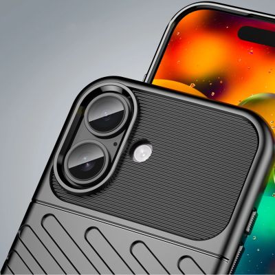 6. Etui Thunder Case na iPhone 17 - czarne