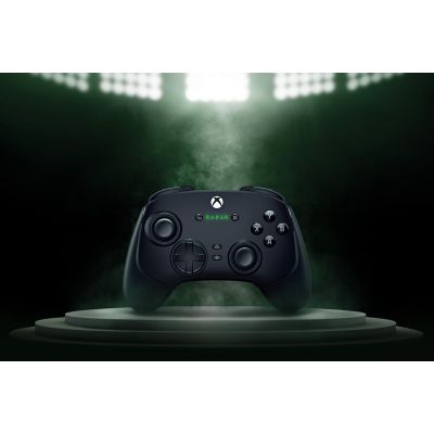 2. Razer | kontroler do konsoli Xbox/komputera PC | Rosomak V3 Pro | Czarny