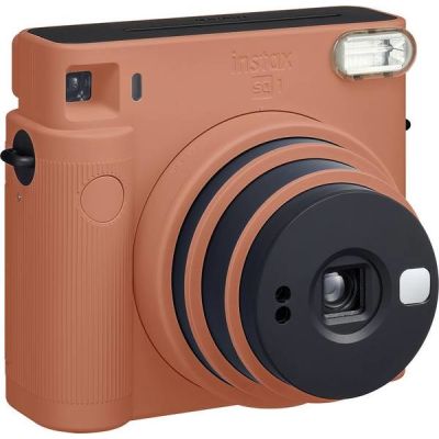 8. Fujifilm Instax Square SQ1 62 x 62 mm Pomarańczowy
