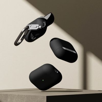 4. Etui Ringke Silicone na AirPods Pro 3 - czarne