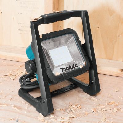14. LAMPA BUDOWLANA 14,4/18V/230V LED DML805 MAKITA