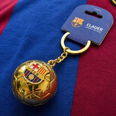 3. FC Barcelona brelok oryginalny na licencji w kształcie złotej piłki z herbem B7081