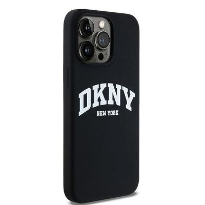 4. Etui DKNY Liquid Silicone White Printed Logo MagSafe na iPhone 13 Pro Max - czarne