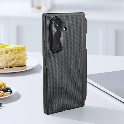17. Etui Nillkin Super Frosted Shield Fold Magnetic na Samsung Galaxy Z Fold 7 kompatybilne z MagSafe z miejscem na S Pen - czarne