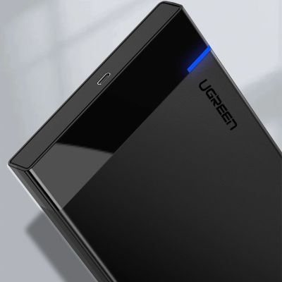 9. Ugreen adapter obudowa kieszeń na dysk SATA 2.5'' 6TB USB-C 3.0 czarny (US221)