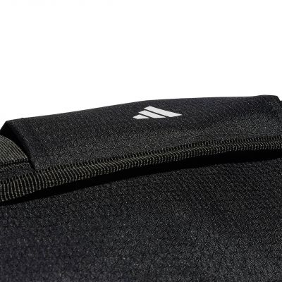 5. Torba adidas Essentials 3-Stripes Duffel Bag M IP9863
