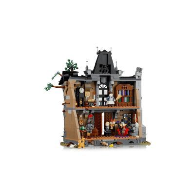 6. LEGO Icons 11383