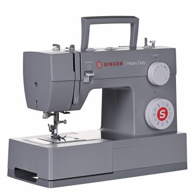 18. Maszyna do szycia Singer SMC 4423/00