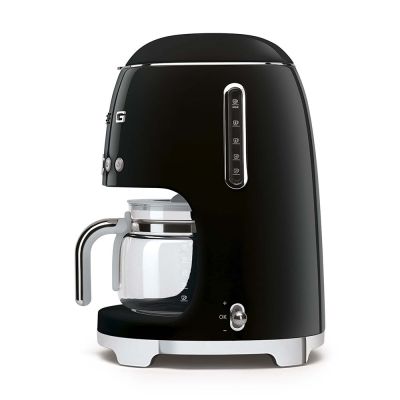 25. Ekspres przelewowy SMEG DCF02BLEU