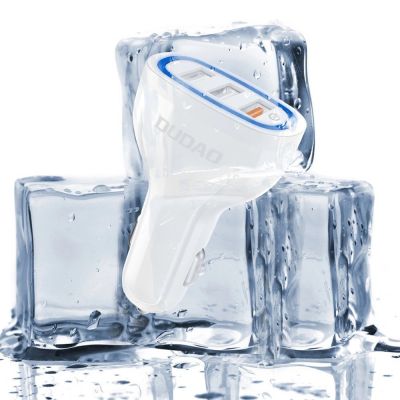 6. Dudao ładowarka samochodowa szybkie ładowanie Quick Charge 3.0 QC3.0 2.4A 18W 3x USB biały (R7S white)