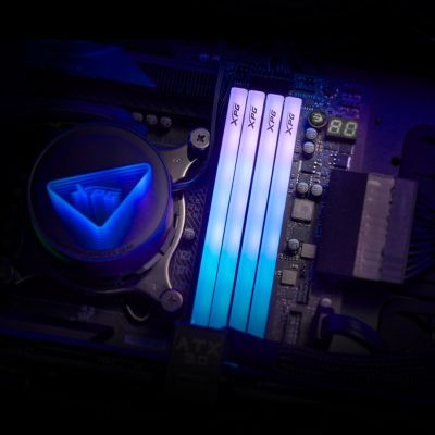 7. Pamięć RAM DIMM 32GB DDR5-6000 K2/AX5U6000C3616G-DTLABRBK ADATA