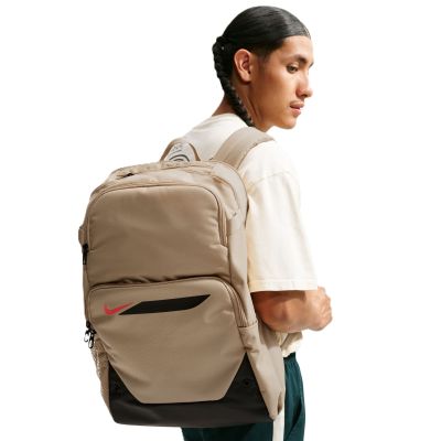 3. Plecak Nike Academy Team Backpack L F26 IO0912-286
