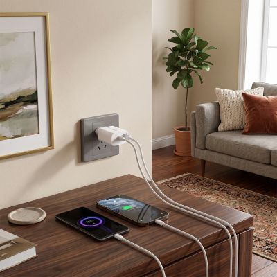 11. Ładowarka sieciowa Wozinsky WLS-20W 20 W USB-A USB-C z kablem USB-C - USB-C 1 m - biała