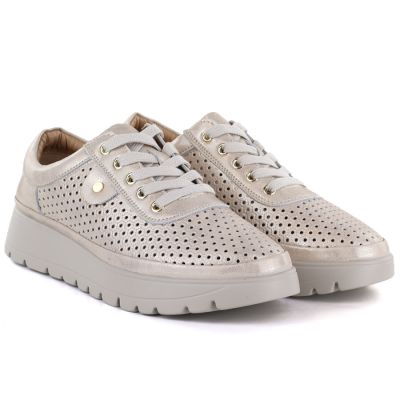 4. Skórzane półbuty damskie ażurowe złote Vinceza 79629