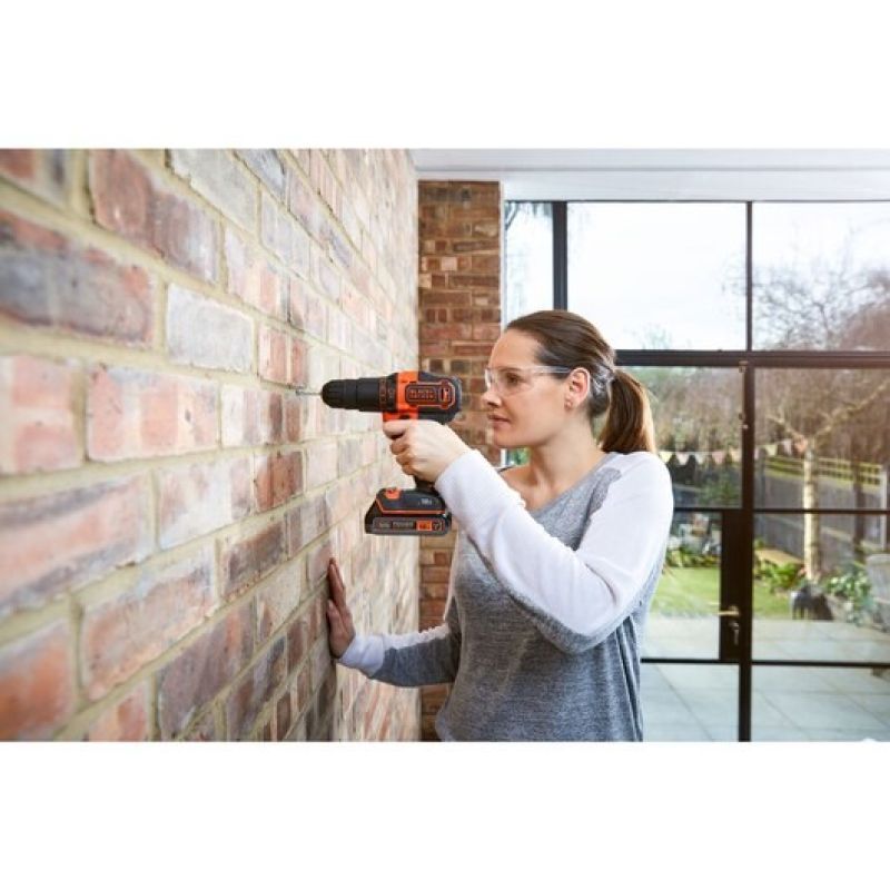 12. Black & Decker BDCHD18K1B2-QW wiertło 1400 RPM