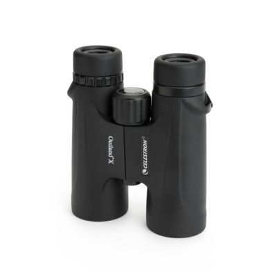 4. Lornetka Celestron Outland X 8X42 BaK-4 Czarny