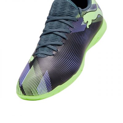 8. Buty piłkarskie Puma Future 7 Play IT M 107942 03