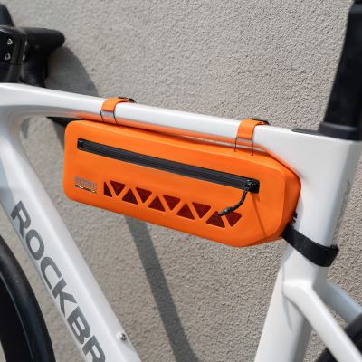 5. Torba rowerowa Rockbros AS-140 ROAD TO SKY wodoodporna pod ramę 1,7 l - pomarańczowa