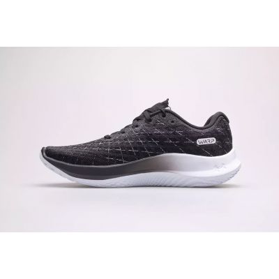 6. Buty Under Armour Velocity Wind 2 M 3024903-001