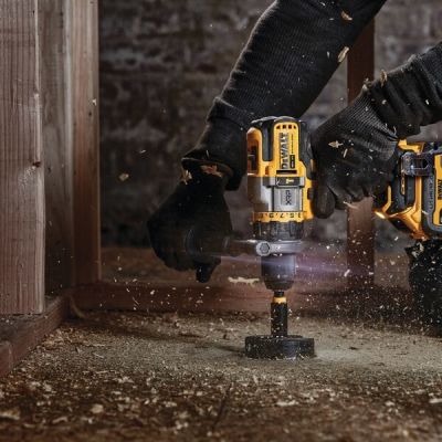 5. Wiertarko-wkrętarka aku 18V DEWALT DCD999NT
