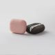 4. Etui UNIQ Silicone na AirPods Pro - lawendowe