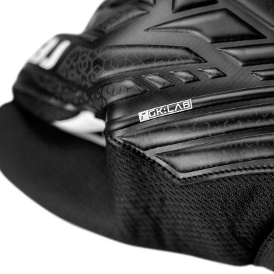 13. Rękawice bramkarskie Reusch Attrakt Starter Solid 5570514 7700