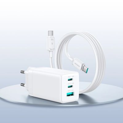 8. Ładowarka sieciowa Joyroom JR-TG10 65W GaN 2x USB-C + USB-A z kablem 100W USB-C - USB-C 1.2m - biała