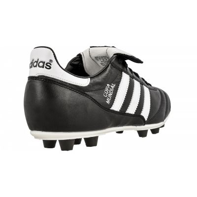 4. Buty piłkarskie adidas Copa Mundial FG 015110