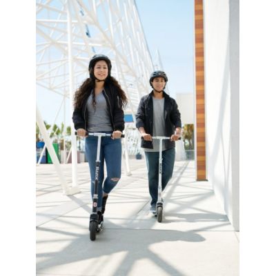 10. Hulajnoga Razor A5 Air 13073005 (kolor czarny)