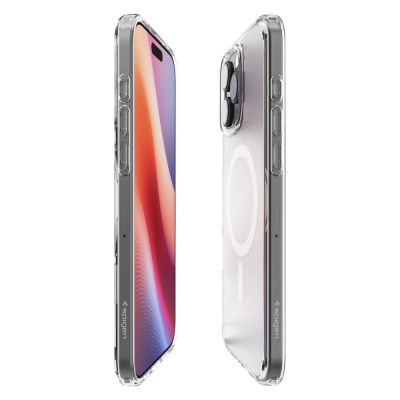 4. Etui Spigen Ultra Hybrid Mag z MagSafe na iPhone 16 Pro - przezroczyste