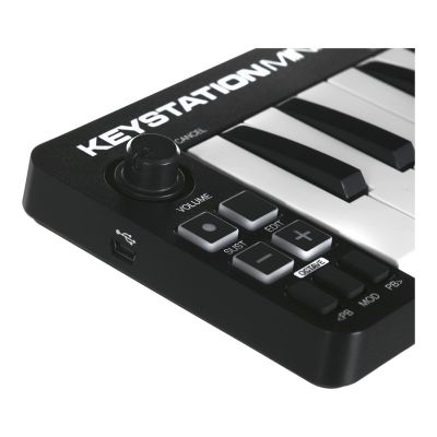 9. M-AUDIO Keystation Mini 32 III - Klawiatura Sterująca