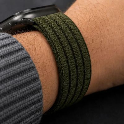 8. Pasek Tech-Protect Nylon Sport na Apple Watch 44 / 45 /46 / 49 mm - ciemnozielony