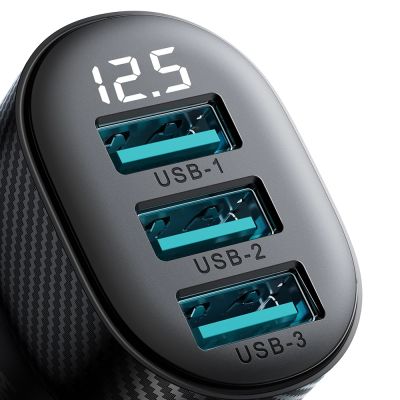 3. Ładowarka samochodowa Joyroom JR-CCD03 3.4A z wyświetlaczem 3x USB-A - czarna