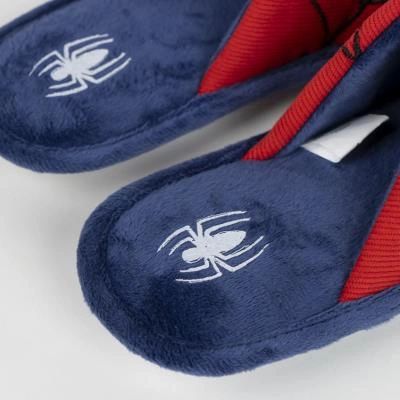 7. Cerda buty kapcie papcie Spiderman pluszowe miękkie domowe