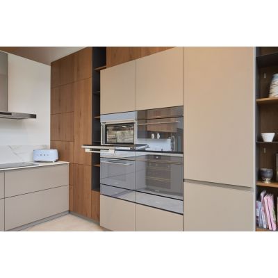 12. Toster Smeg TSF02PBEU 4 kromki 1500W Niebieski