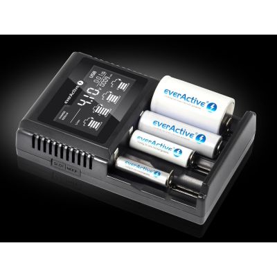 9. Ładowarka everActive UC-4000 (Brak danych)