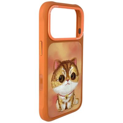4. Etui Nimmy Big Eyed Pet 2.0 Cat na iPhone 17 Pro Max - pomarańczowe