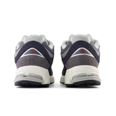 6. Buty New Balance sportowe M M2002RSF