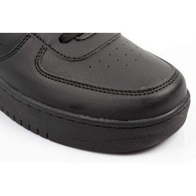 5. Levi's buty dziecięce sportowe Evelyn czarne młodzieżowe sneakersy