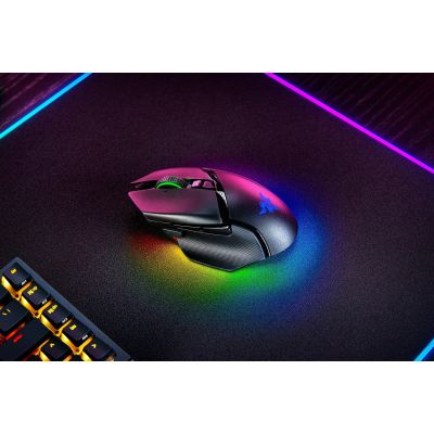 4. Razer Basilisk V3 Pro myszka Po prawej stronie RF Wireless + Bluetooth + USB Type-C Optyczny 30000 DPI
