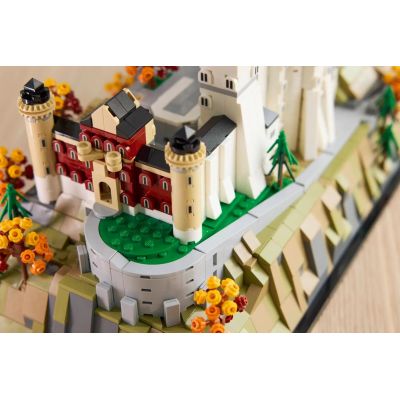 14. LEGO Architecture 21063 Zamek Neuschwanstein