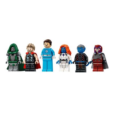4. LEGO Marvel Super Heroes 76348 - Epicka bitwa: Avengers: Doomsday