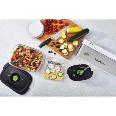 7. Kompaktowa zgrzewarka próżniowa FoodSaver VS0100X