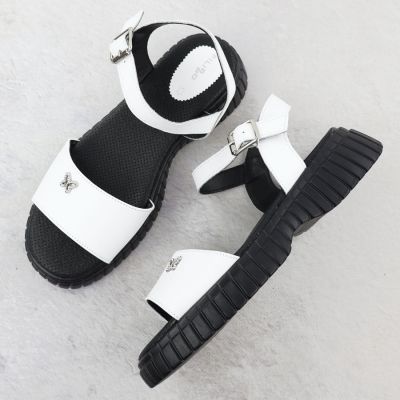 6. Skórzane sandały damskie na grubej podeszwie z motylkiem białe Filippo  DS6811