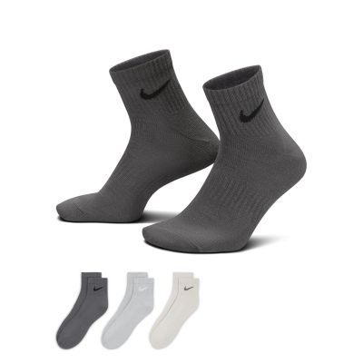2. Skarpety Nike Everyday Lighweight Ankle 3pack SX7677-991