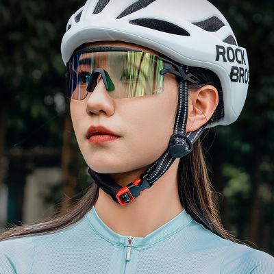 3. Okulary rowerowe Rockbros fotochromowe, z ochroną UV i wkładką korekcyjną - czarne