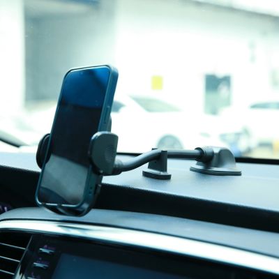 12. Joyroom samochodowy uchwyt na telefon z elastycznym ramieniem na deskę rozdzielczą szybę czarny (JR-ZS259)